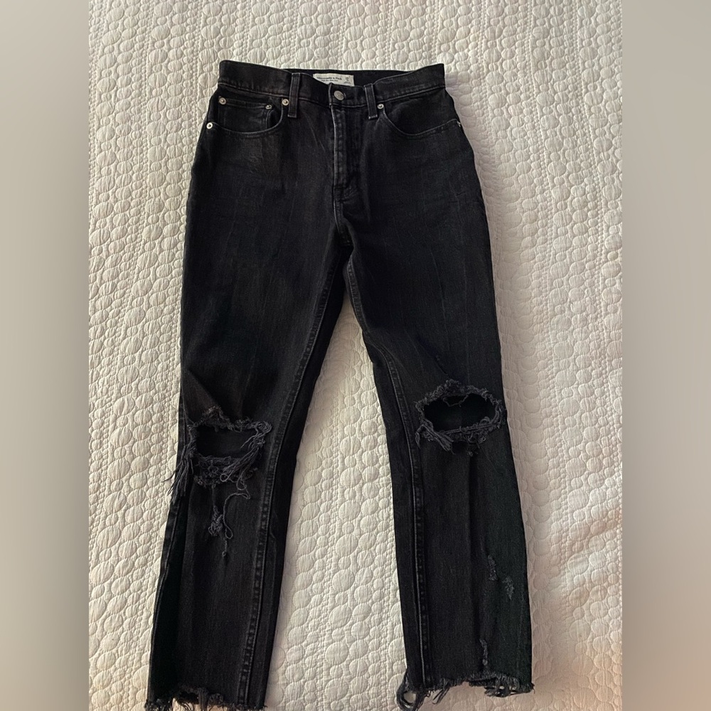 Abercrombie & Fitch High Rise Mom Jean